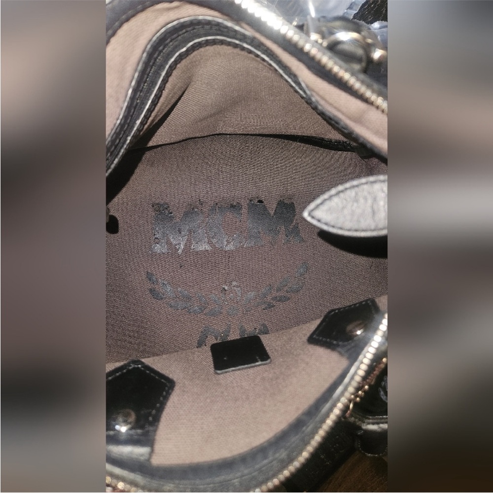 MCM Black Leather Boston Bag with Blue and Pink stripes - Picture 3 of 11